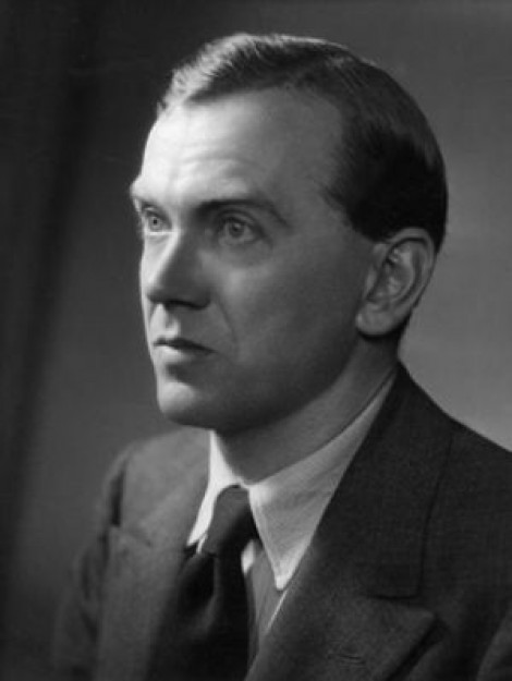  Graham GREENE