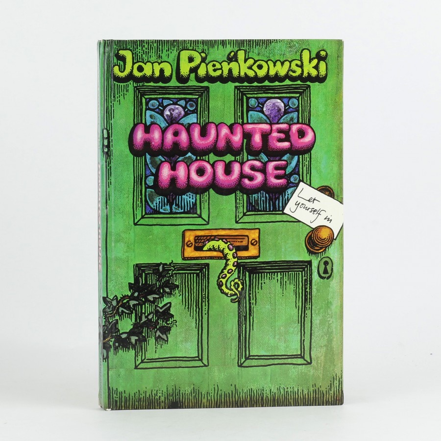Haunted House Jan Pieńkowski Haunted House: Pienkowski, Jan: 9781844288748: Amazon.com: Books