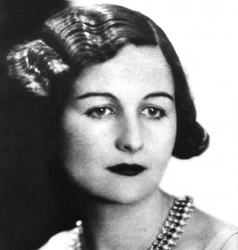 Nancy MITFORD