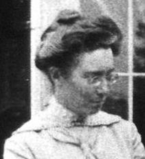  Elsie J. OXENHAM